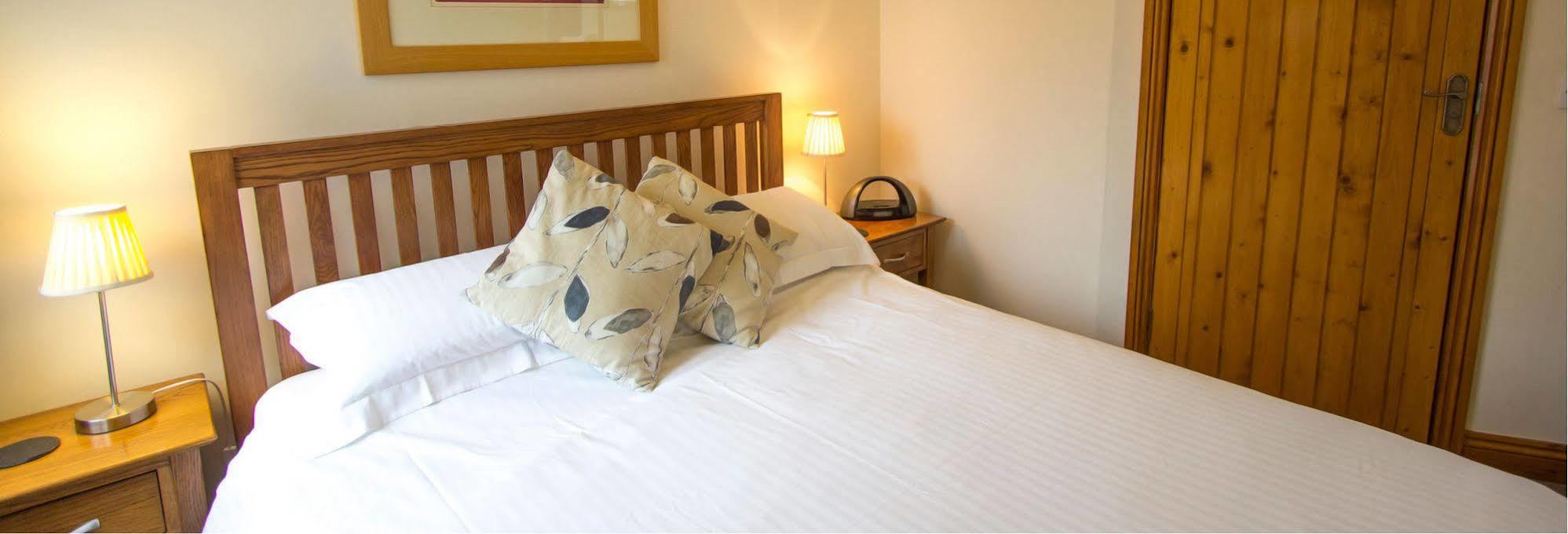 Rose & Crown Hotell Tenbury Exteriör bild